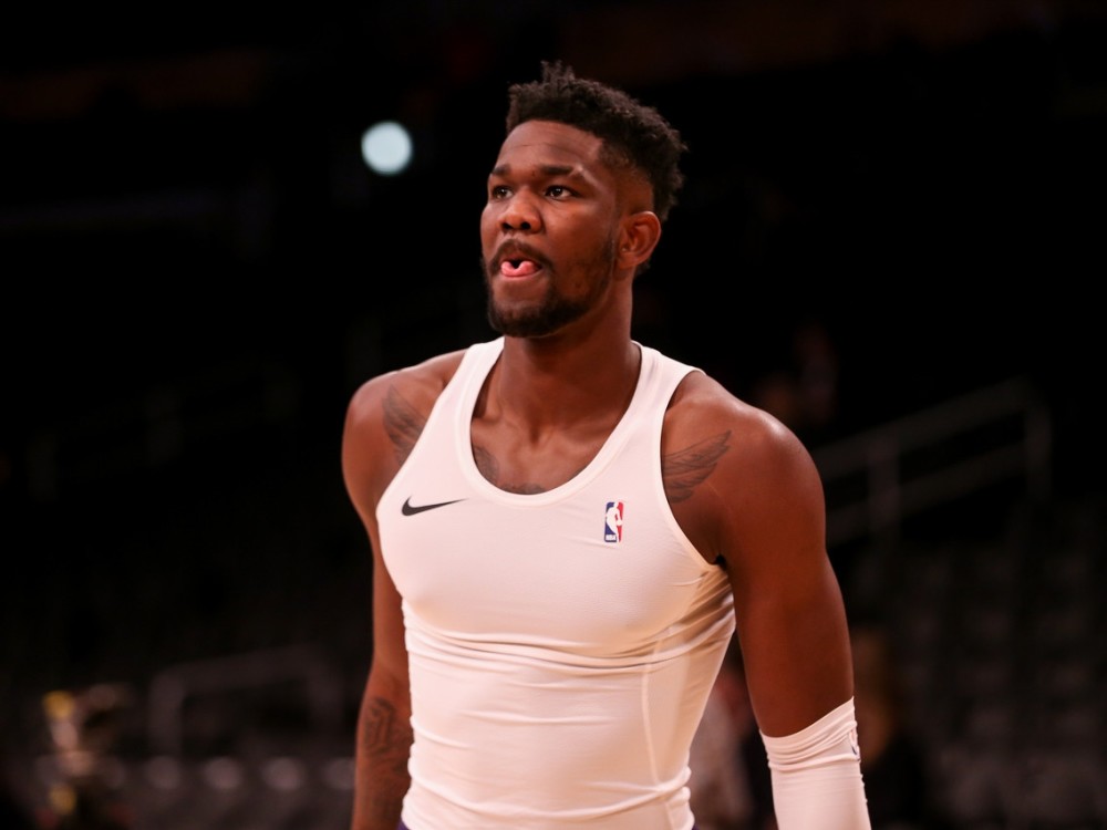  杜兰特关键球定乾坤篮网险胜76人