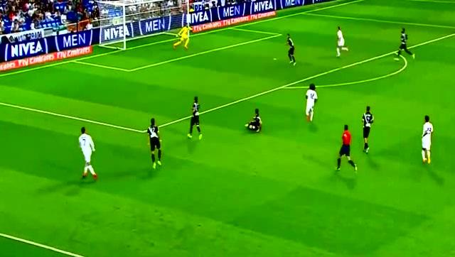  尚布利整体配合流畅，团队足球展现威力